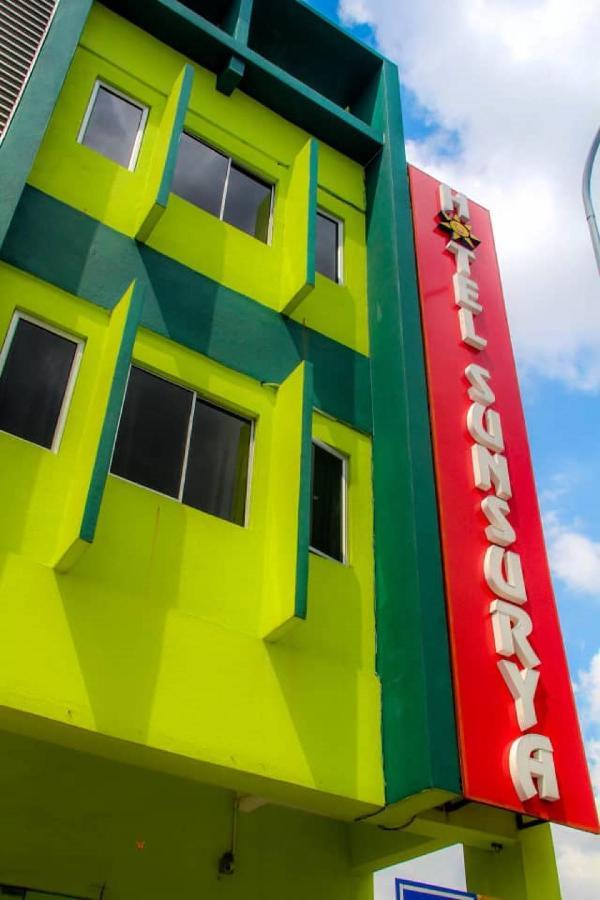 โรงแรมซันเซอร์ยา กลัง ภายนอก รูปภาพ